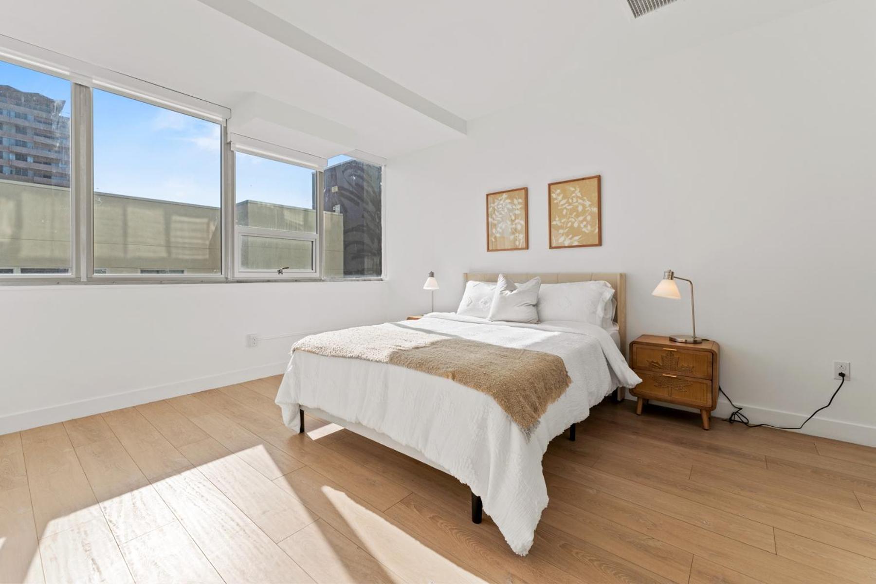 Hotel Stylish Downtown La Getaway - Prime Location On Wilshire Blvd! 2 Bedroom 1 Bath Los Angeles